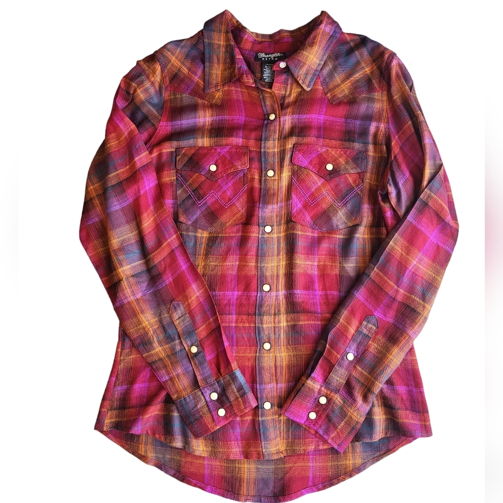 Wrangler Retro Bright Button-up Top with Pearl Snap Buttons - Picture 7 of 7